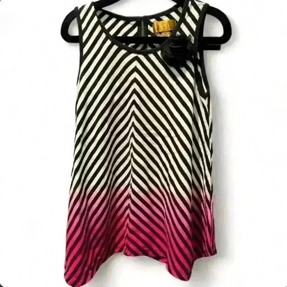 Nicole Miller Girls Sleeveless Chevron Striped Tank Top Size 5 - Picture 1 of 4